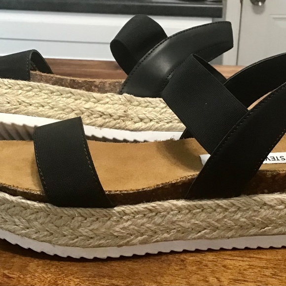 Steve Madden slip On Flatform Sandals~Black~Size6 - Picture 4 of 8